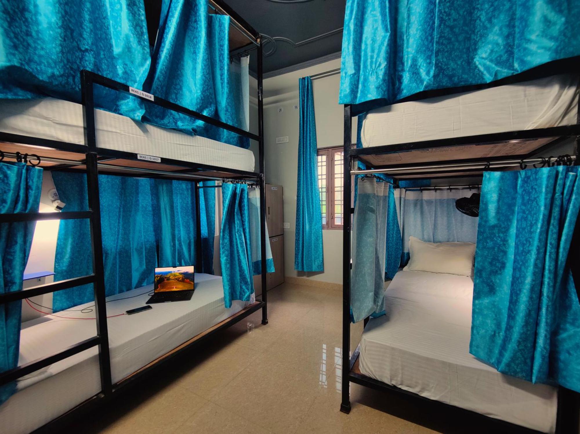 Auberge de jeunesse Hoztel Jollygrrant Doon à Rāni Pokhri Extérieur photo